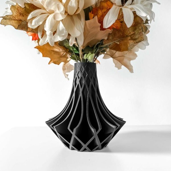 Unique Vase for Contemporary Interior Design - Kiva Vase