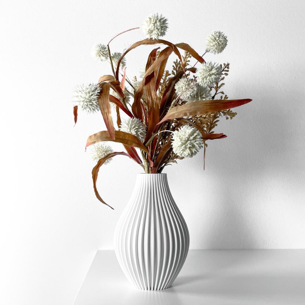 Modern Accent Vase for Flower Displays - Eres Vase - Image 2
