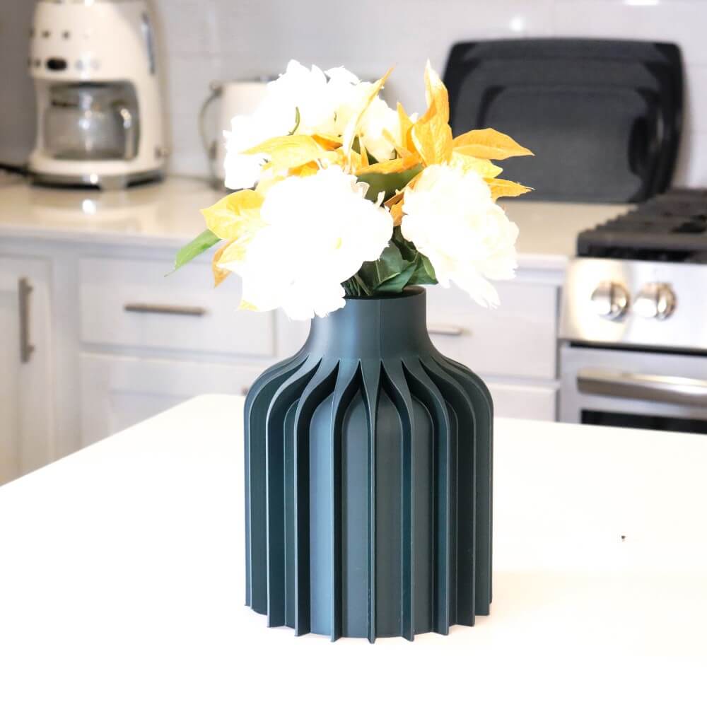 Decorative Vase for Modern Living Spaces - Kinsu Short Vase - Image 2