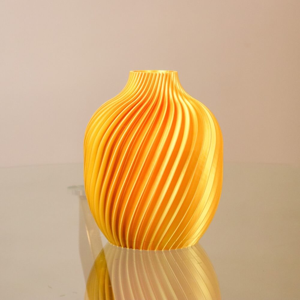 Trendy Vase for Modern Home Styling - Modern Kivan Vase - Image 3