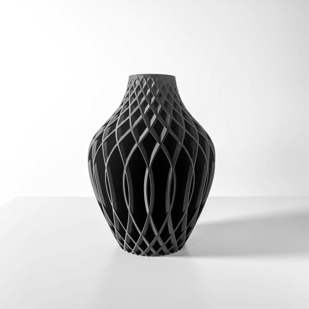 Stunning Modern Vase with Artistic Ingenuity – Vika Vase - Image 6
