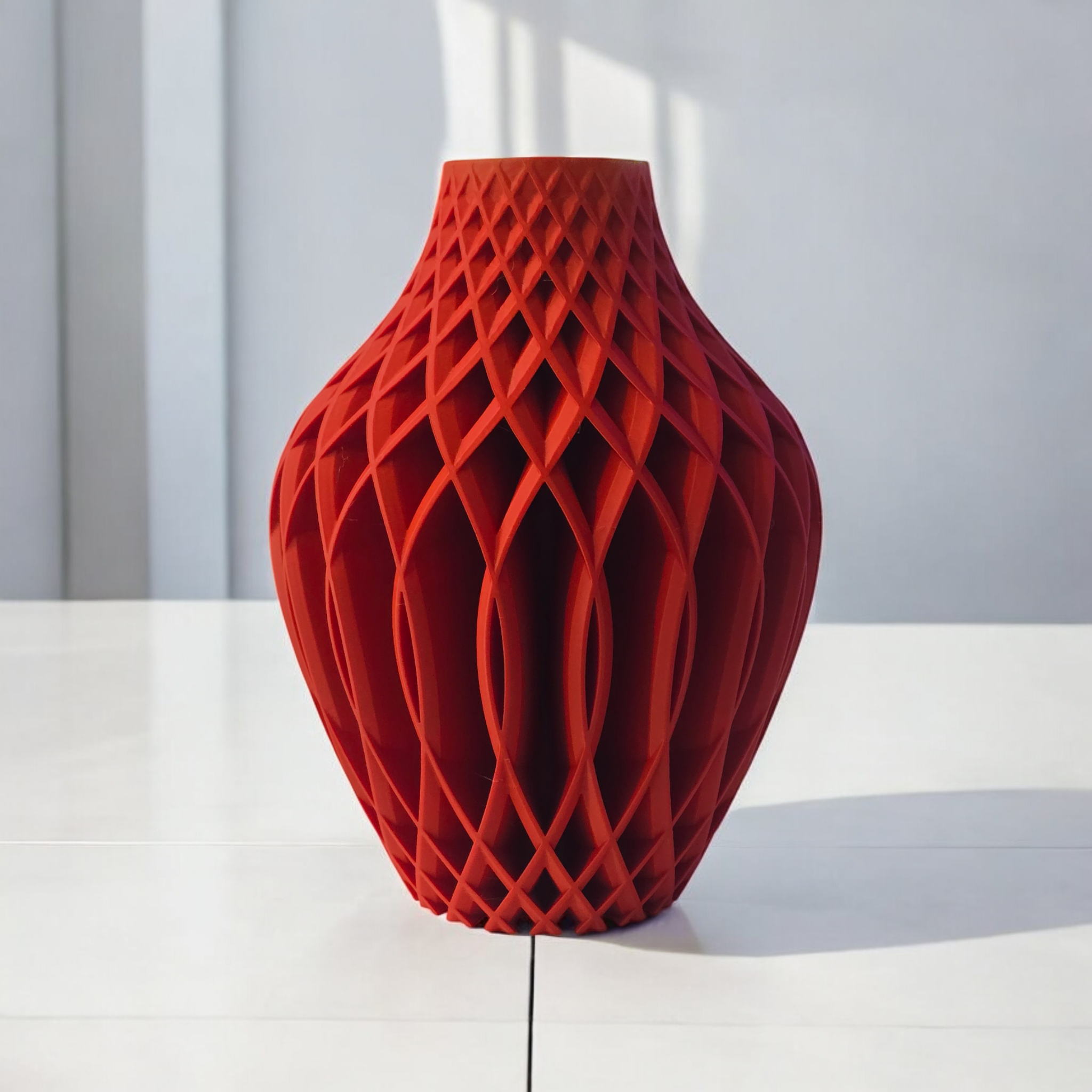 Stunning Modern Vase with Artistic Ingenuity – Vika Vase - Image 7